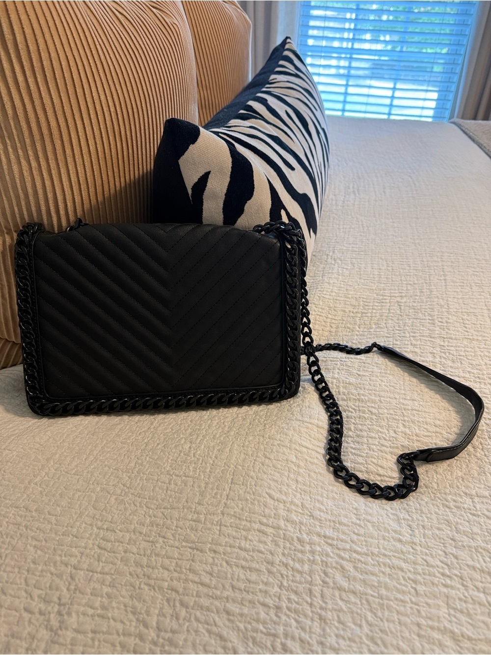 Aldo Black Quilted Chain Crossbody Bag